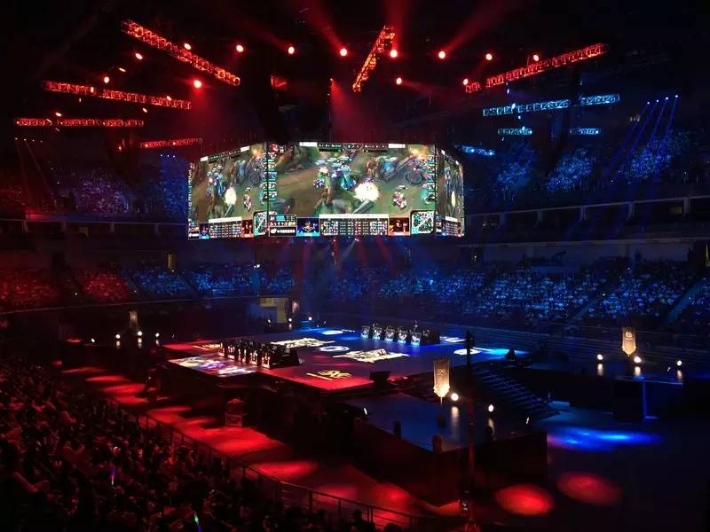 英雄联盟S12小组赛第八日总结：GENG还是第一